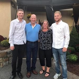 Meet your Posher, Collin